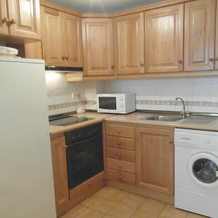 B25 - La Granja, Bajo Con Jardin - Villmor アパート *