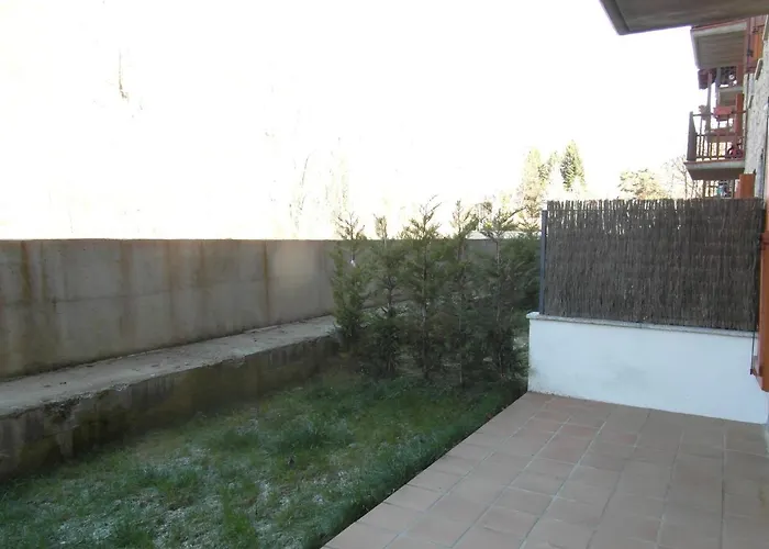 B25 - La Granja, Bajo Con Jardin - Villmor 公寓 *