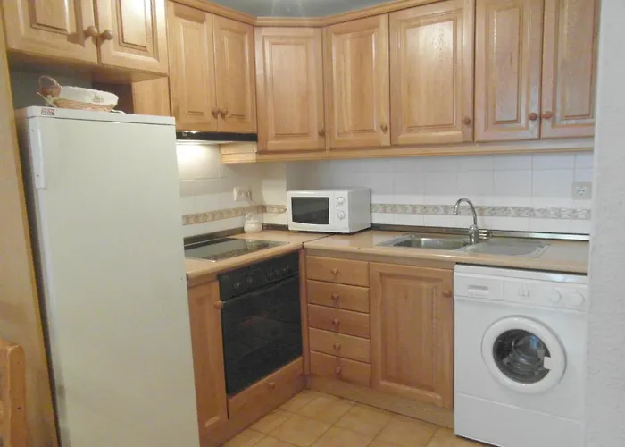 B25 - La Granja, Bajo Con Jardin - Villmor 公寓 *