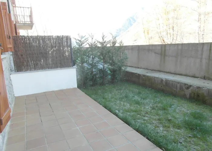 B25 - La Granja, Bajo Con Jardin - Villmor * 贝纳斯克