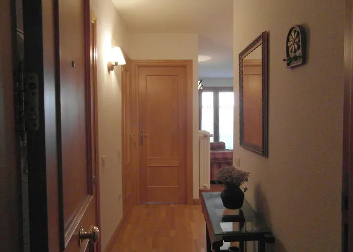 B25 - La Granja, Bajo Con Jardin - Villmor * 贝纳斯克