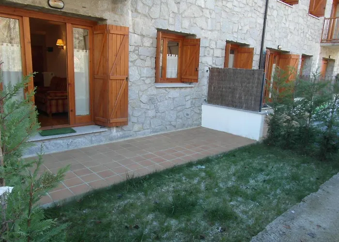 B25 - La Granja, Bajo Con Jardin - Villmor * 贝纳斯克