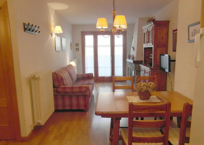 B25 - La Granja, Bajo Con Jardin - Villmor 公寓